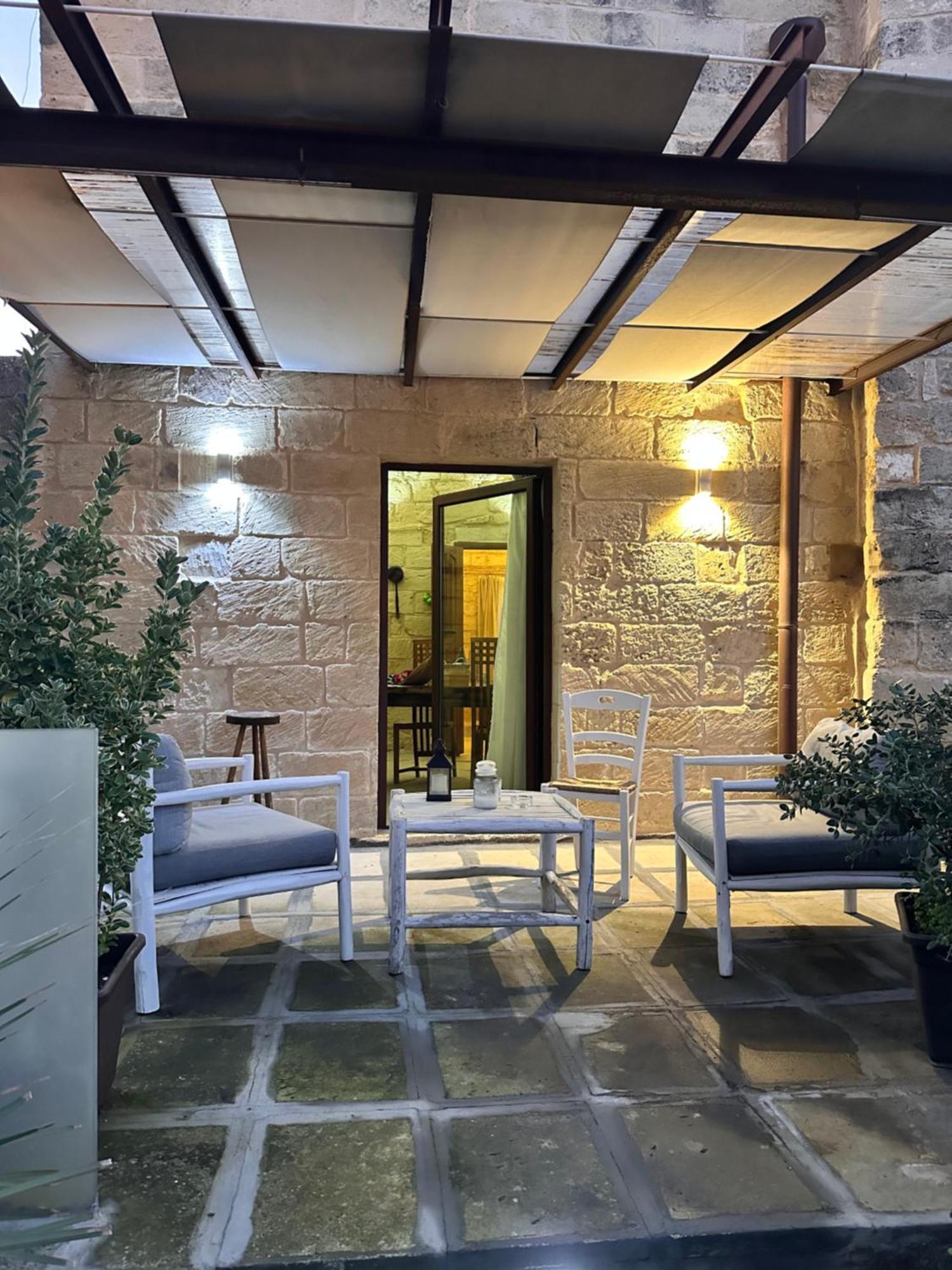 La Dimora Delle Grazie Bed & Breakfast San Cesario di Lecce Luaran gambar