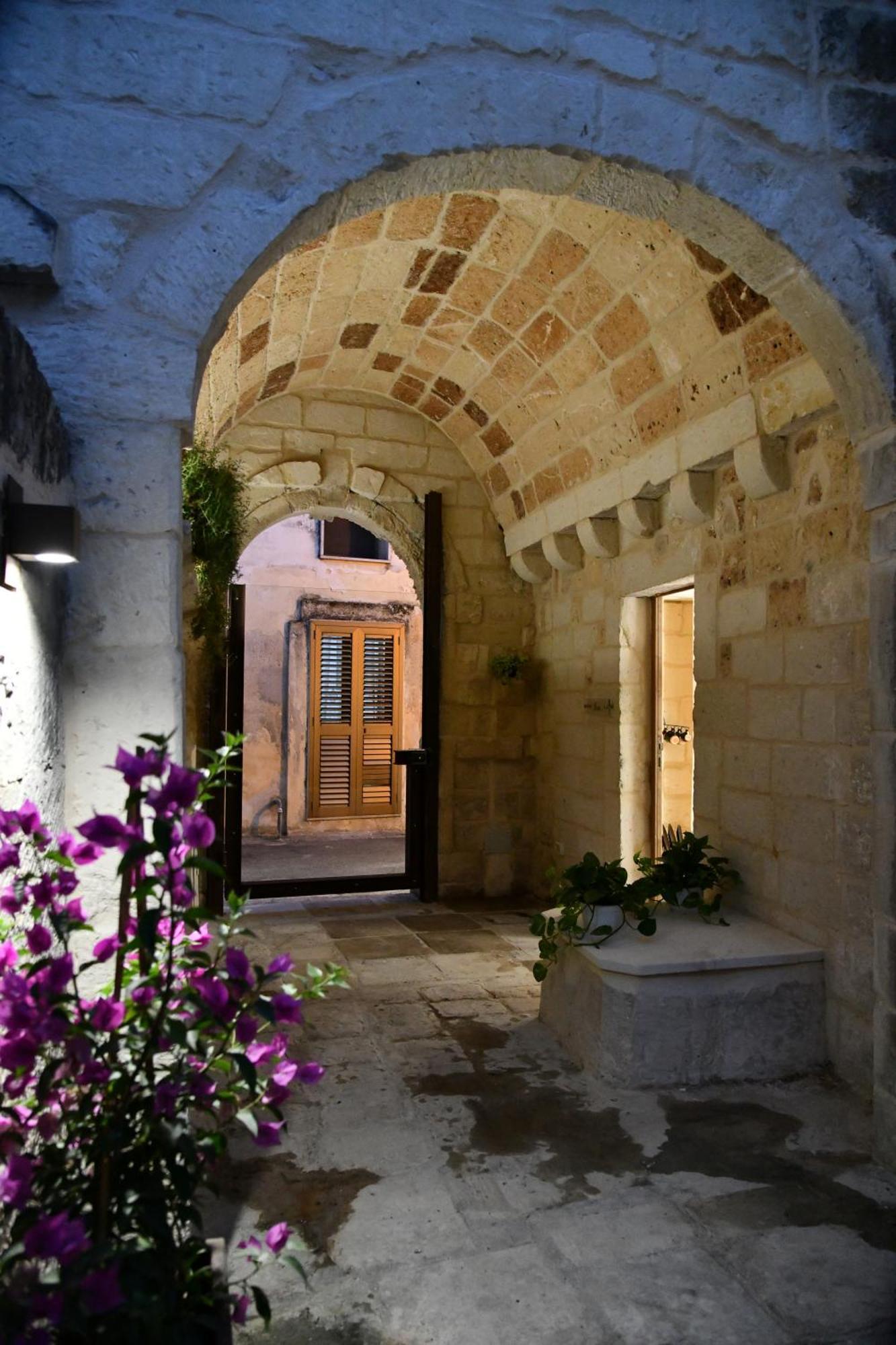 La Dimora Delle Grazie Bed & Breakfast San Cesario di Lecce Luaran gambar